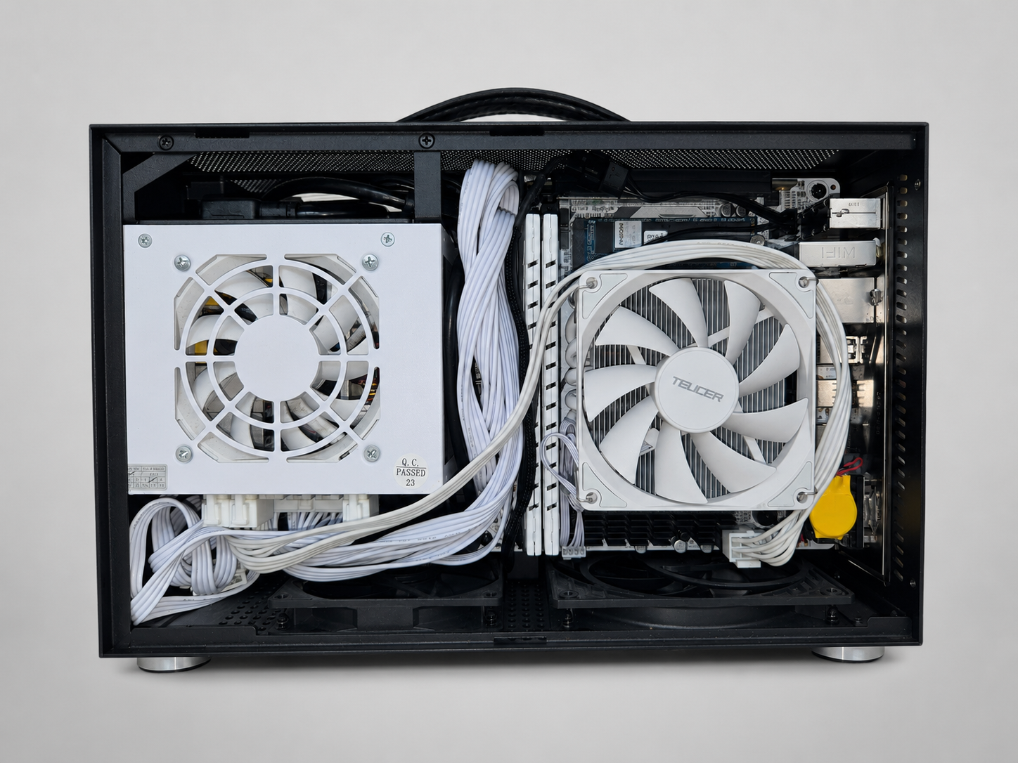 Mini PC Valise - Vue d'ensemble